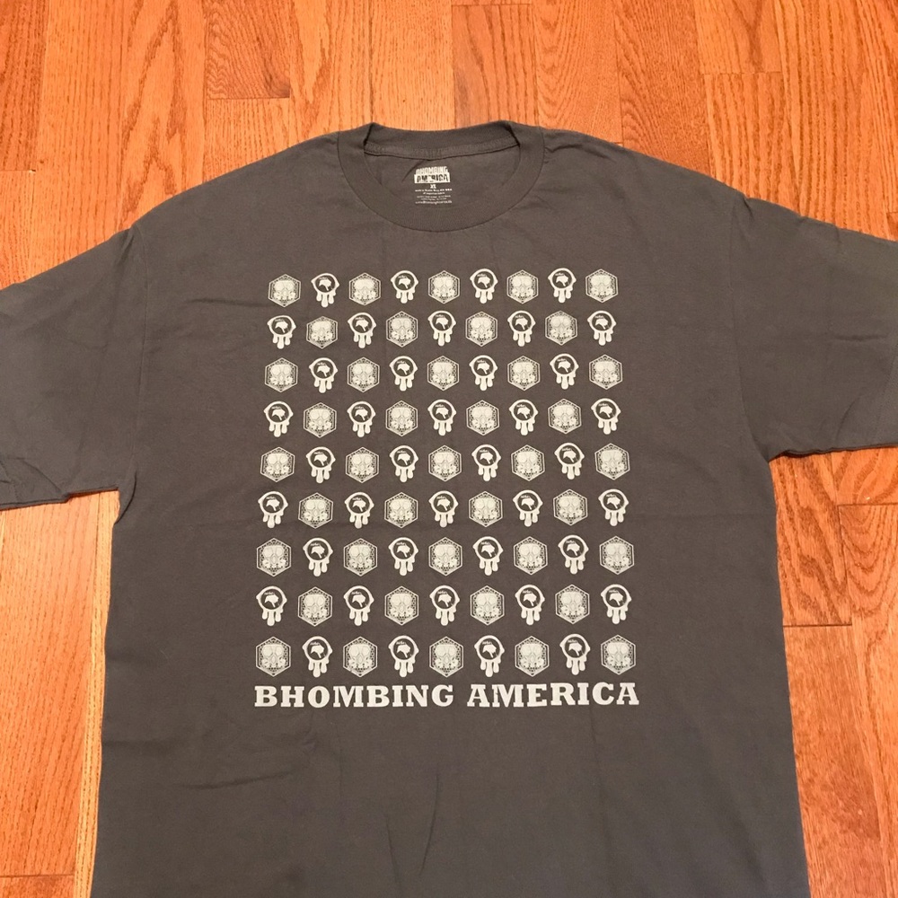 Bhombing America T-shirt size XL